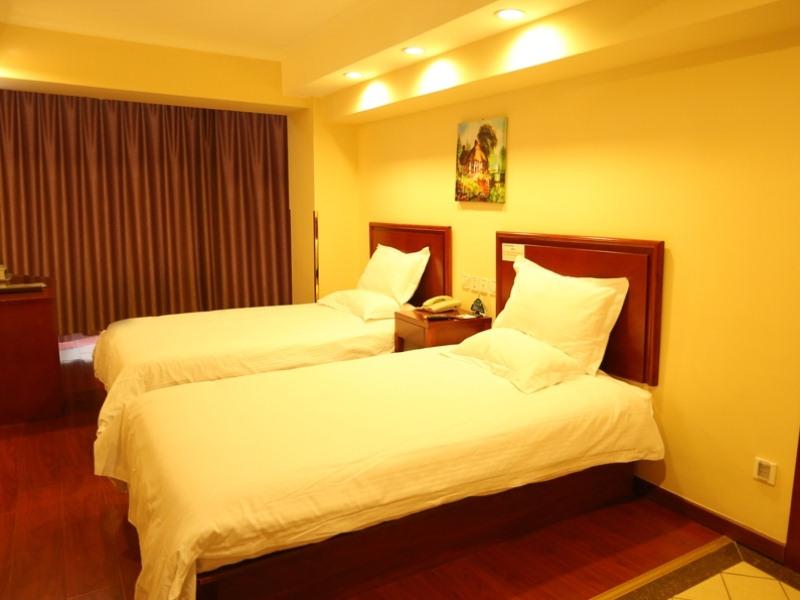 GreenTree Inn Chaoyang Shuangta District Chaoyang Street Fangzhi Road Express Hotel 3/15