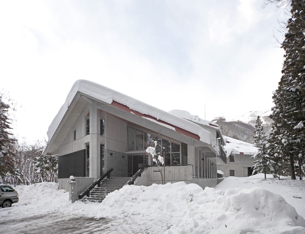 The Ridge Hotel & Apartments 3/50