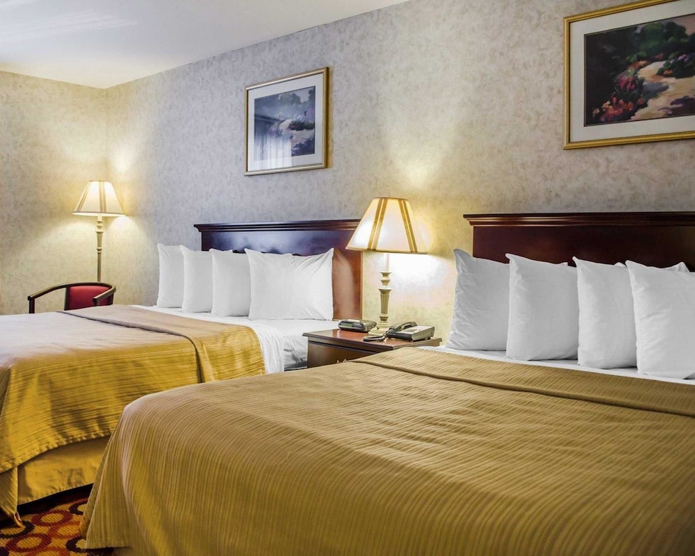Quality Inn Enola - Harrisburg 32/60
