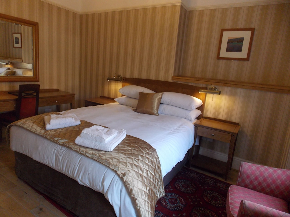 Mountford Hotel 7/28