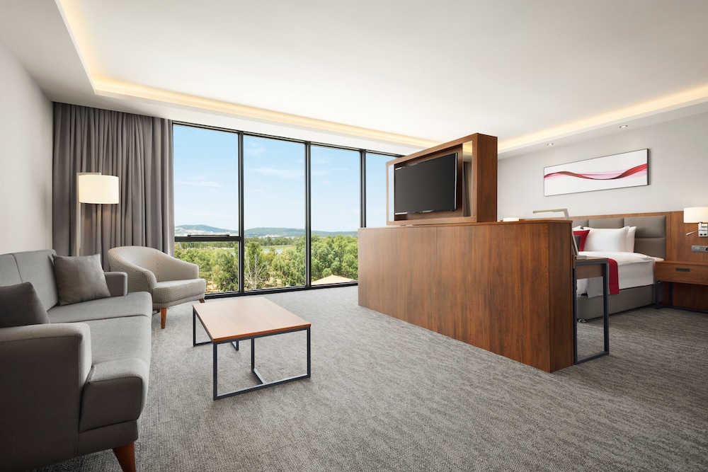 Ramada by Wyndham Izmir Aliaga 33/48