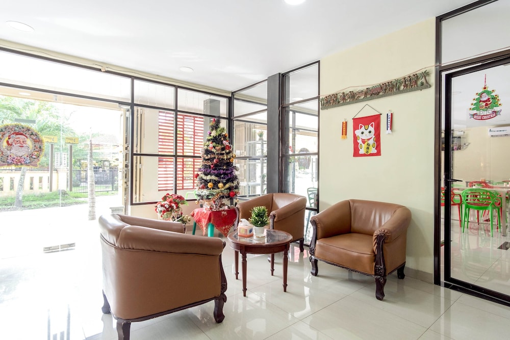 OYO 283 Helvetia Residence 48/56