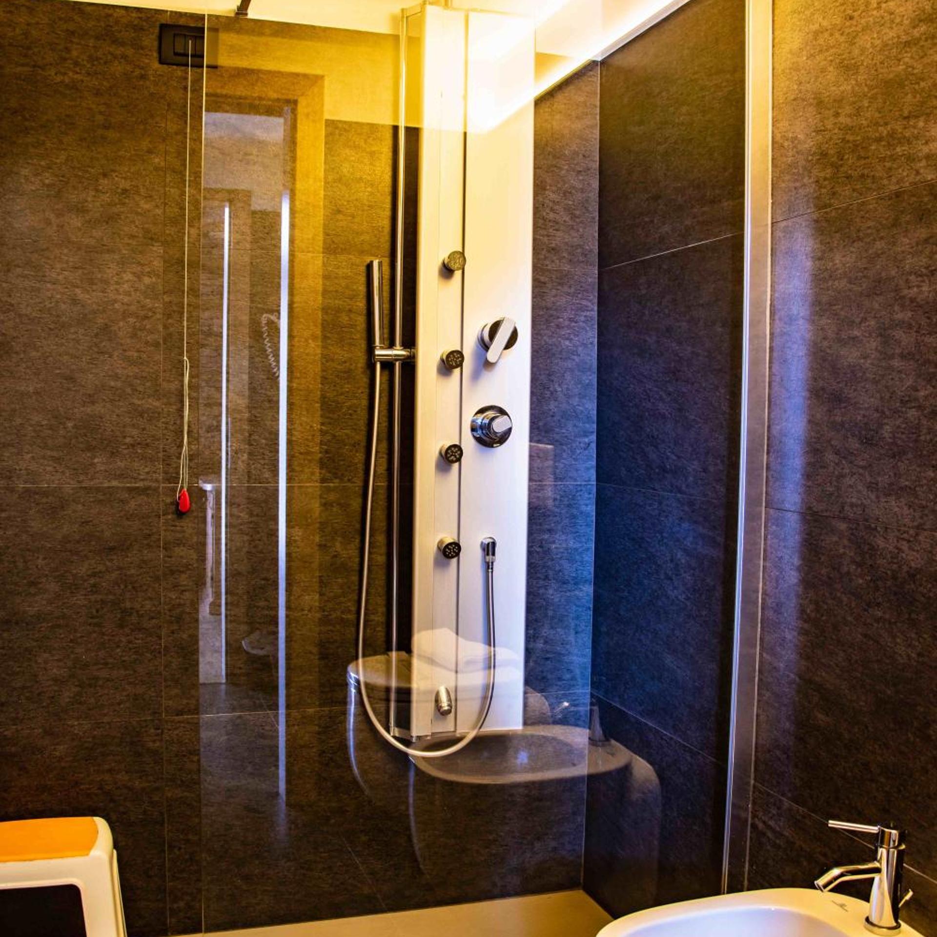 Dufour Hotel 42/42