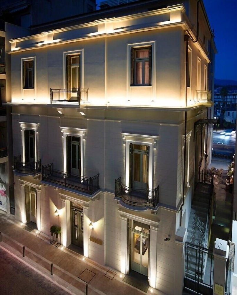 MARPESSA SMART LUXURY HOTEL 2/74