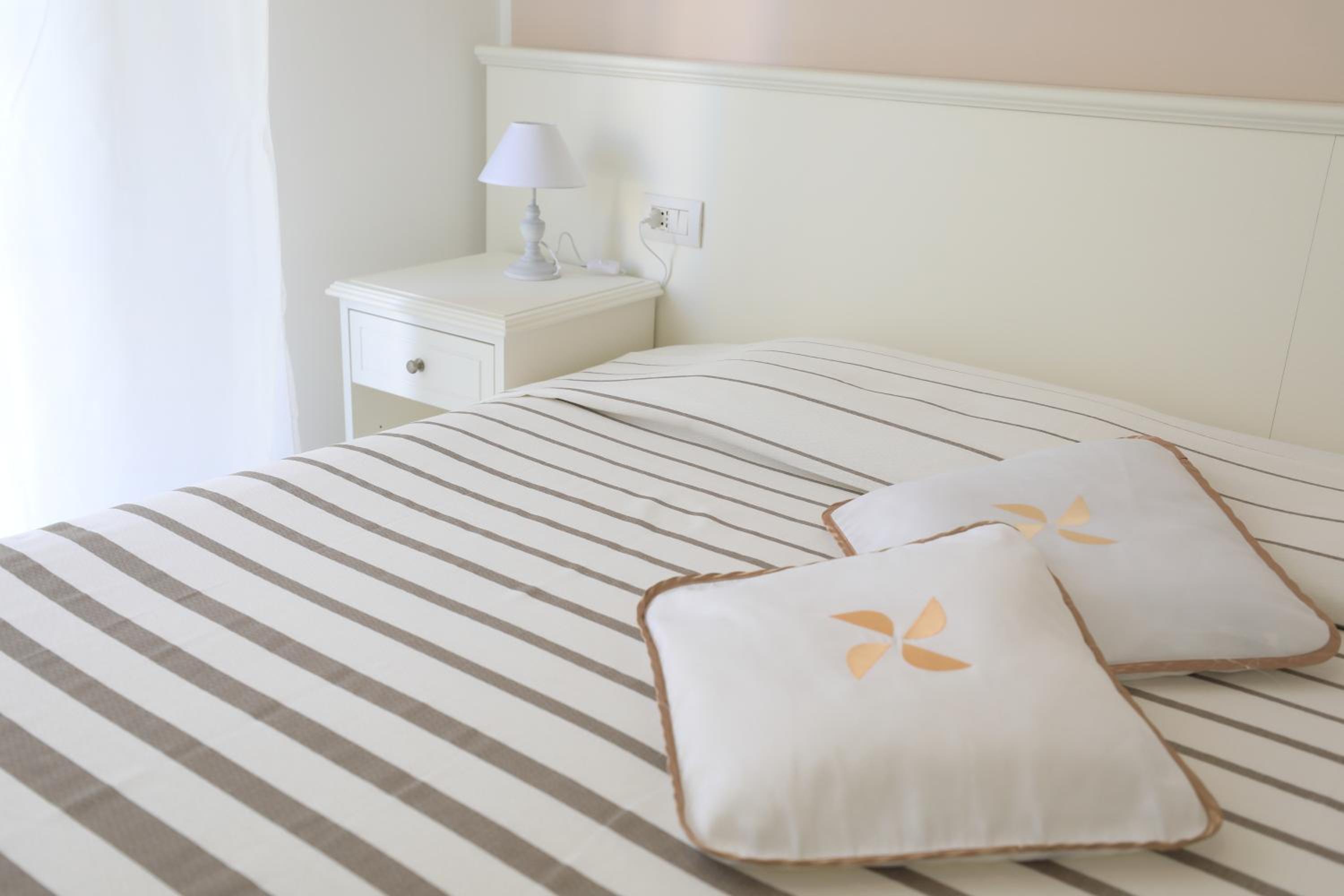 Room at Hotel Continental Pietra Ligure, PIETRA LIGURE