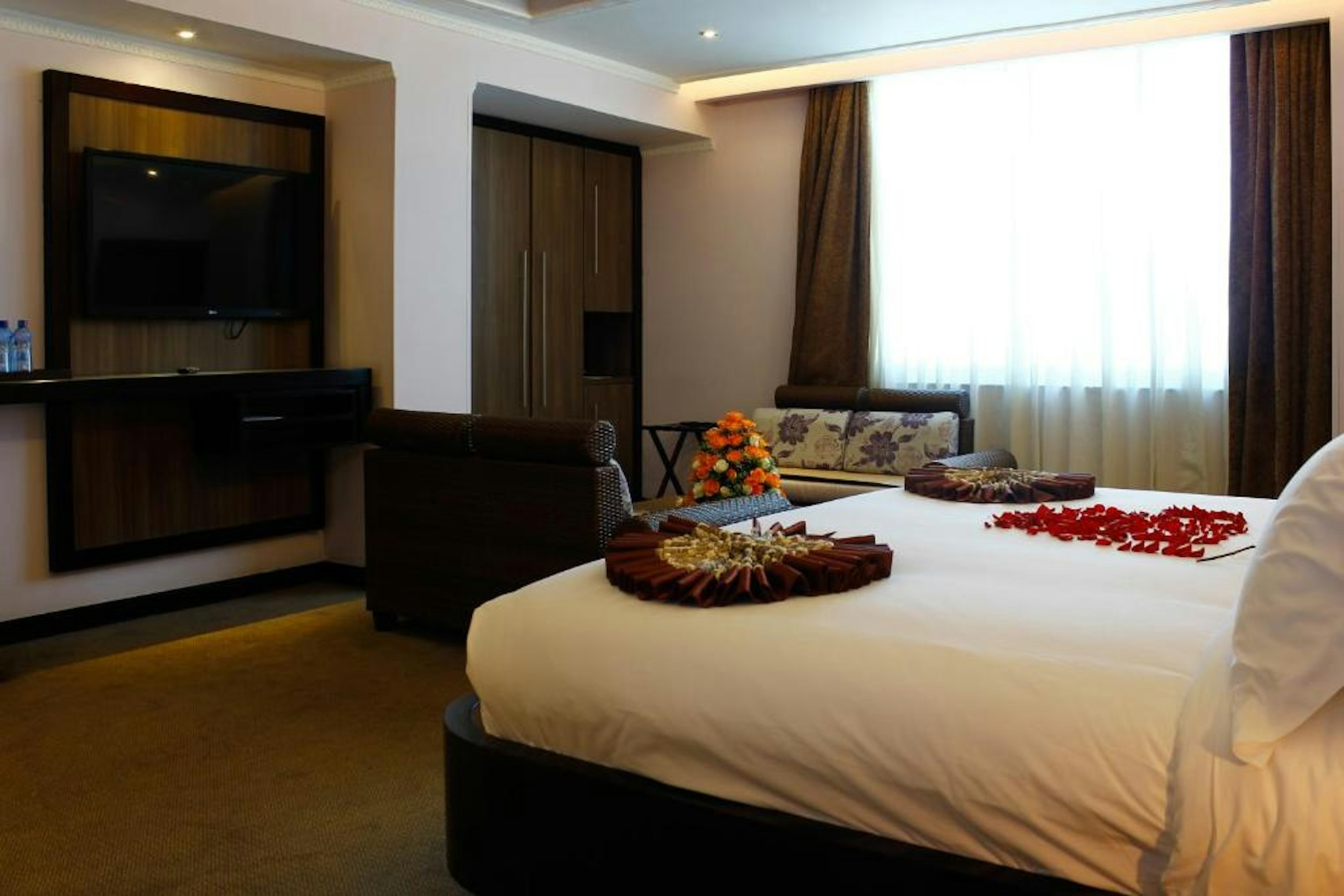 Elilly International Hotel 36/69