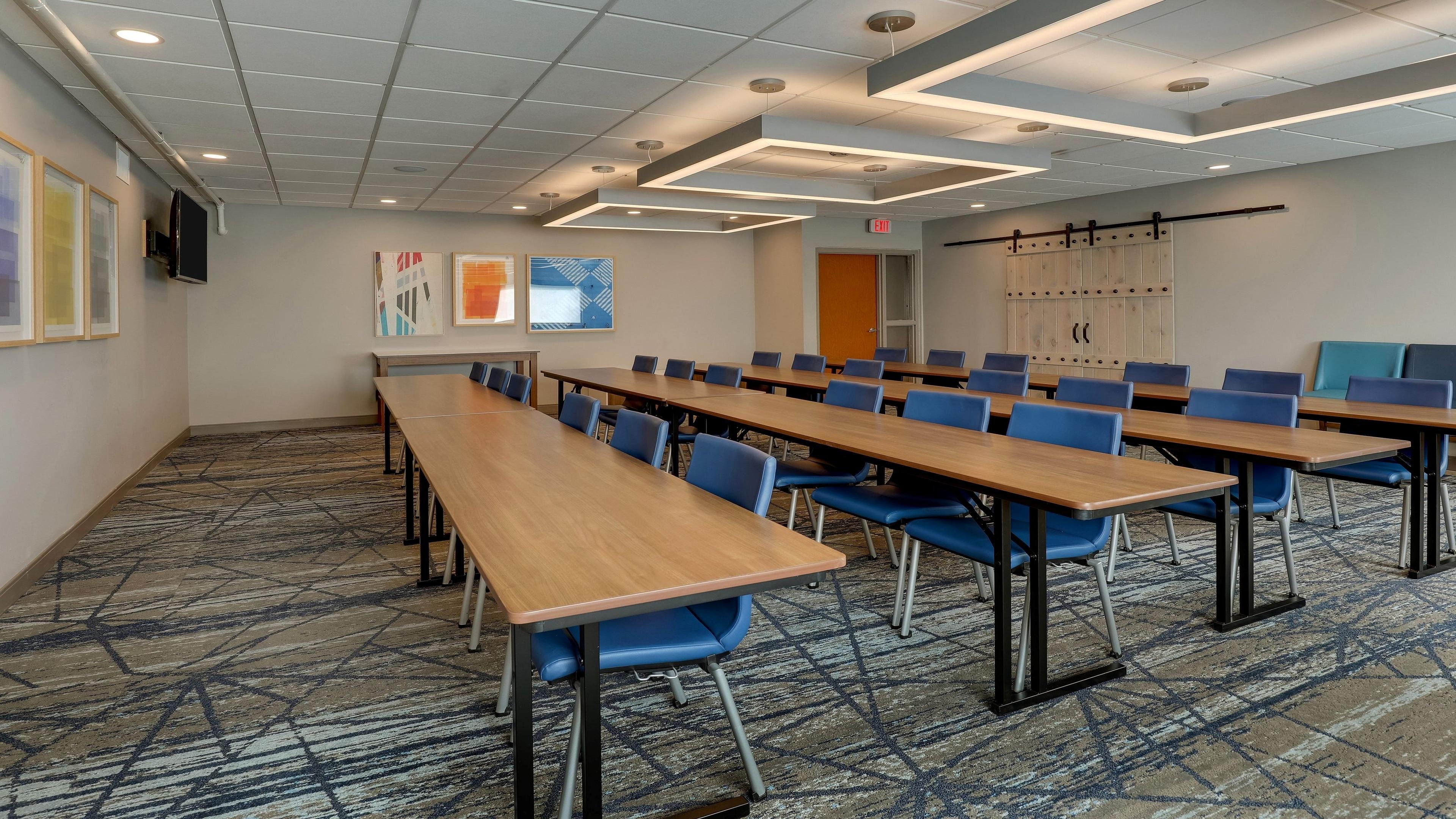 Holiday Inn Express Kenner New Orleans Airport an IHG Hotel 26/50