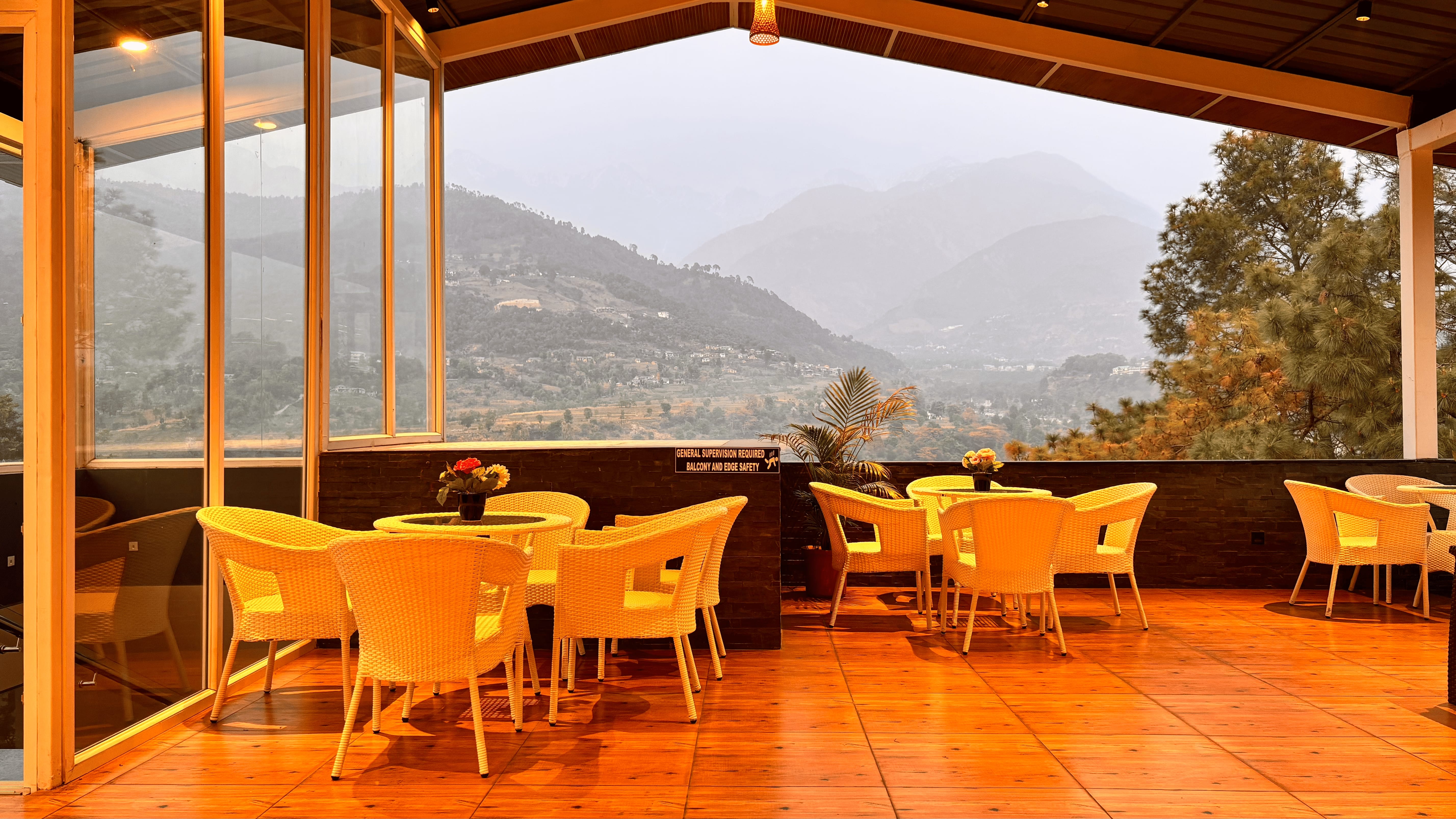 juSTa Palampur Resort and Convention Centre 35/50