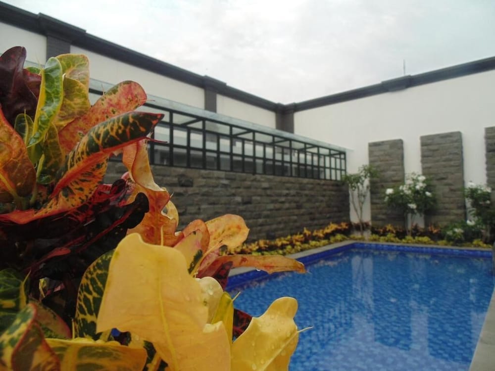 Daroessalam Hotel 46/49