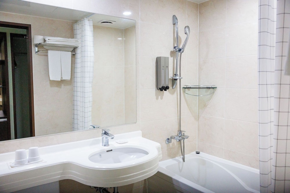 Staz Hotel Jeju Robero 62/63