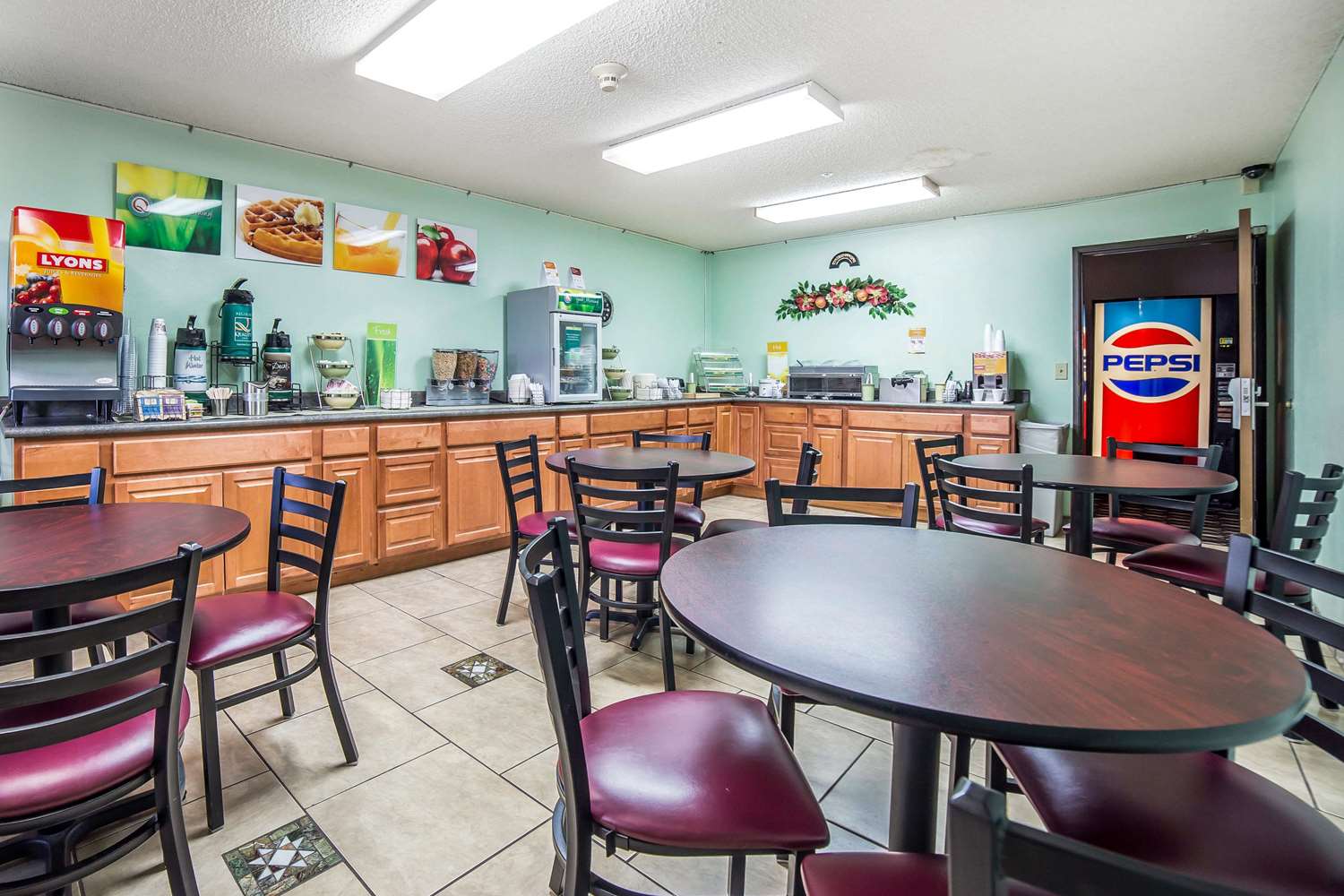 FairBridge Inn and Suites Sunnyside 21/27