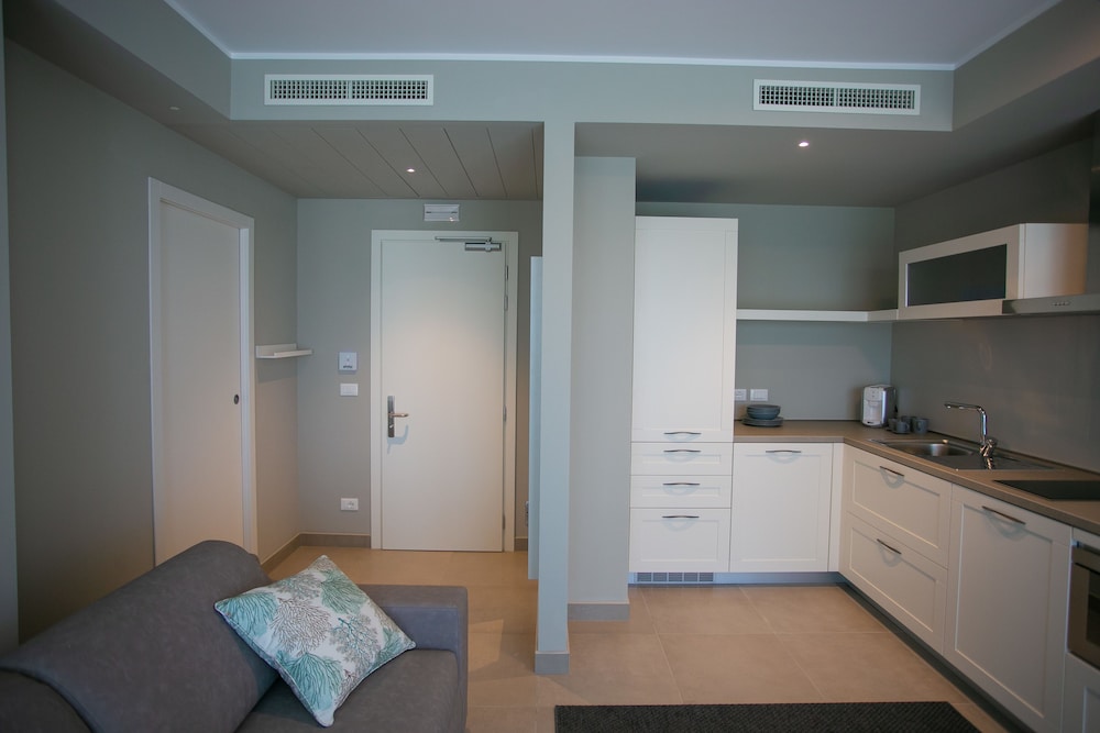 Mosella Suite 23/64