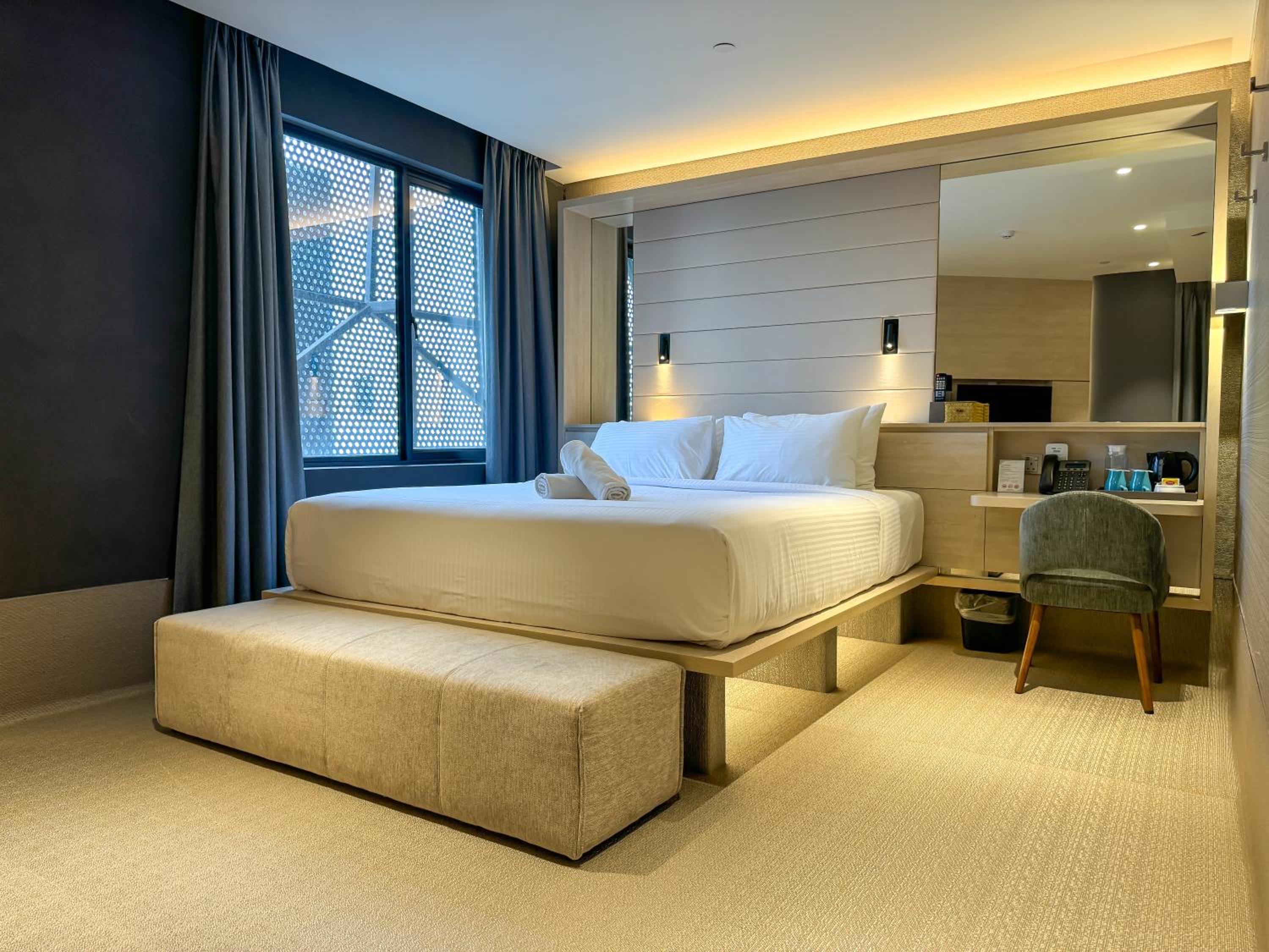 The Upper House Hotel 15/50