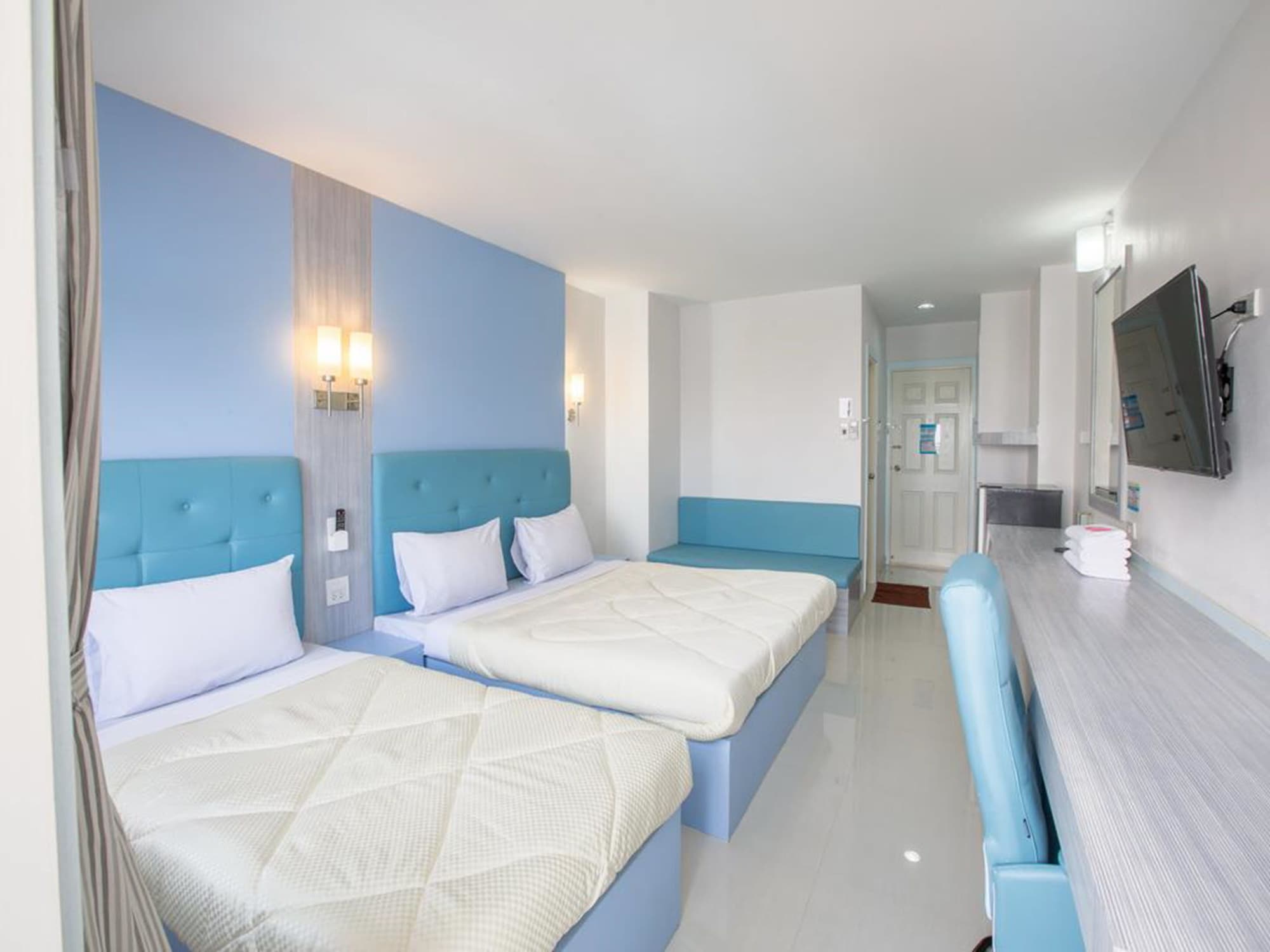 Standard, Triple, 1 Double and 1 Single Bed, P.A. Thani Hotel 2/3