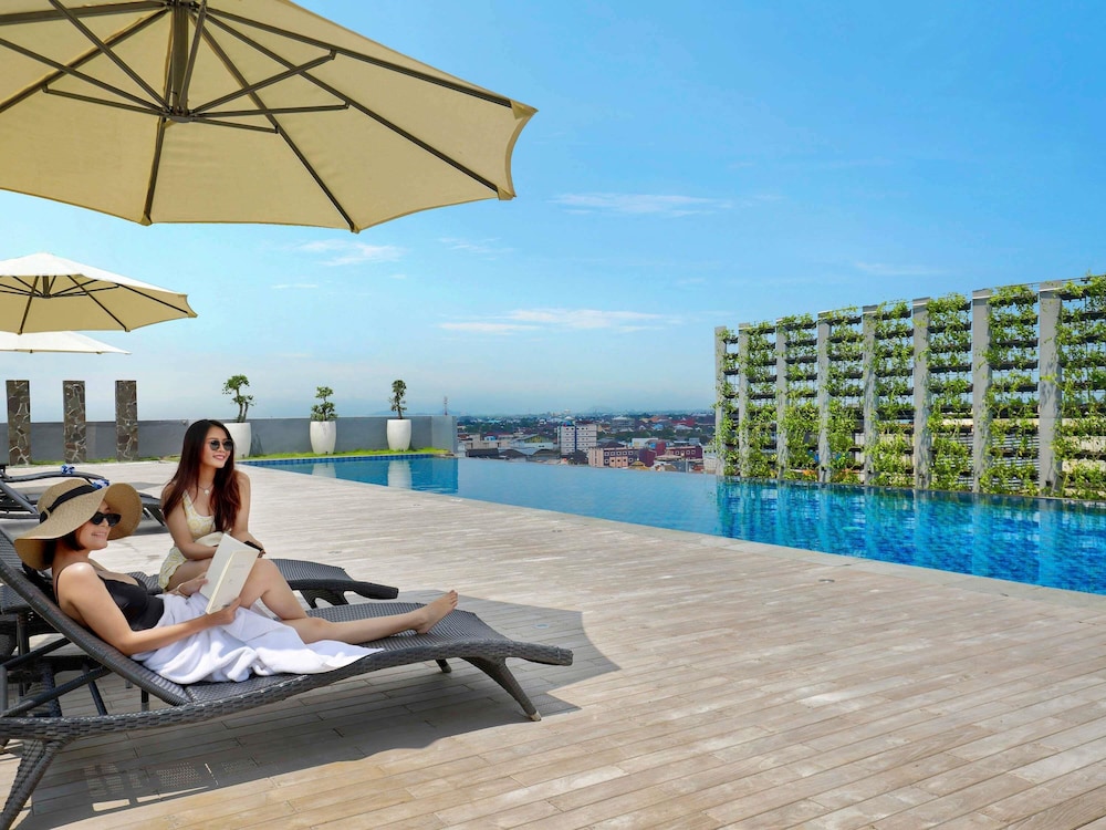 Novotel Suites Yogyakarta Malioboro 36/46
