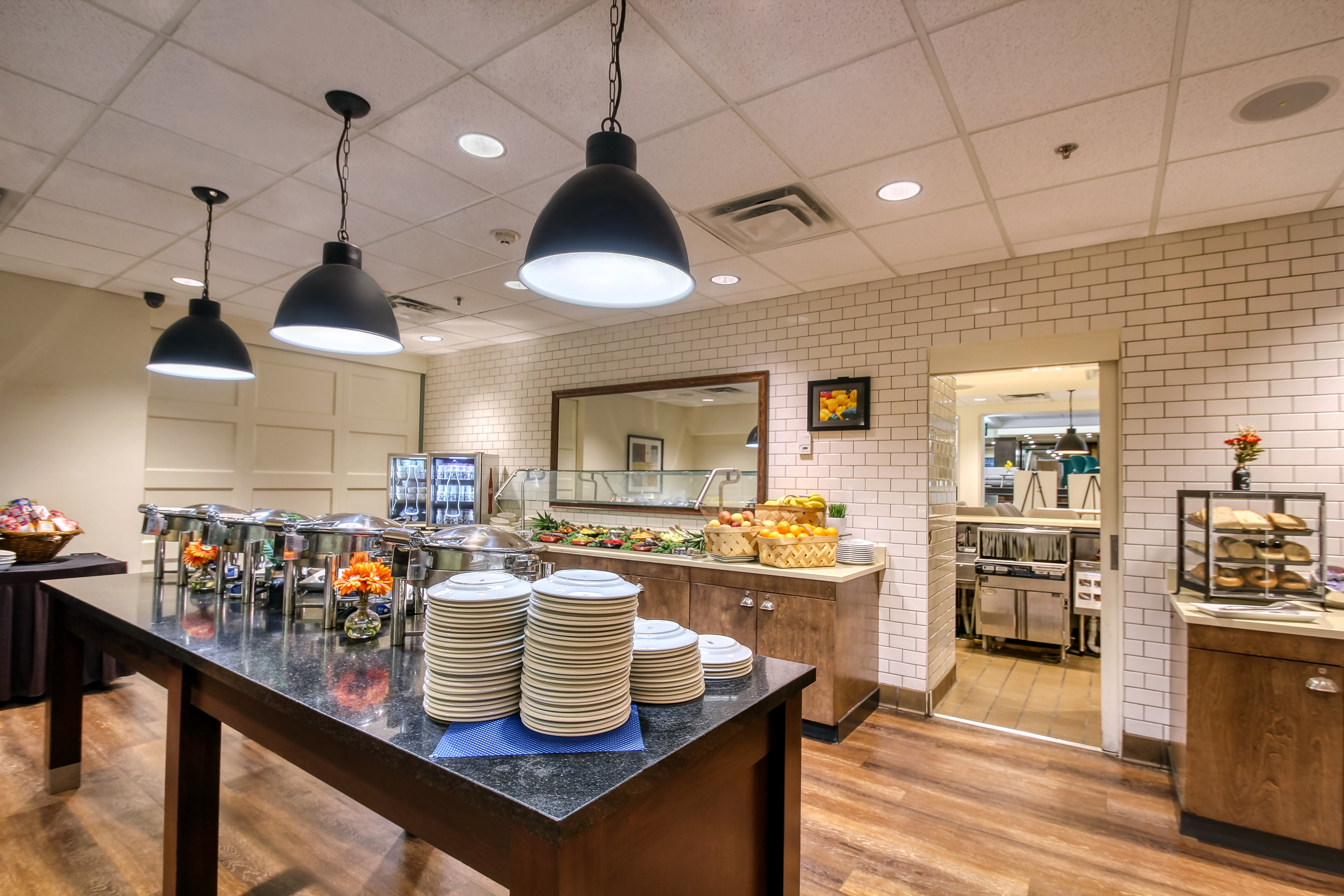 Holiday Inn Hotel Suites Atlanta Airport North 21/42