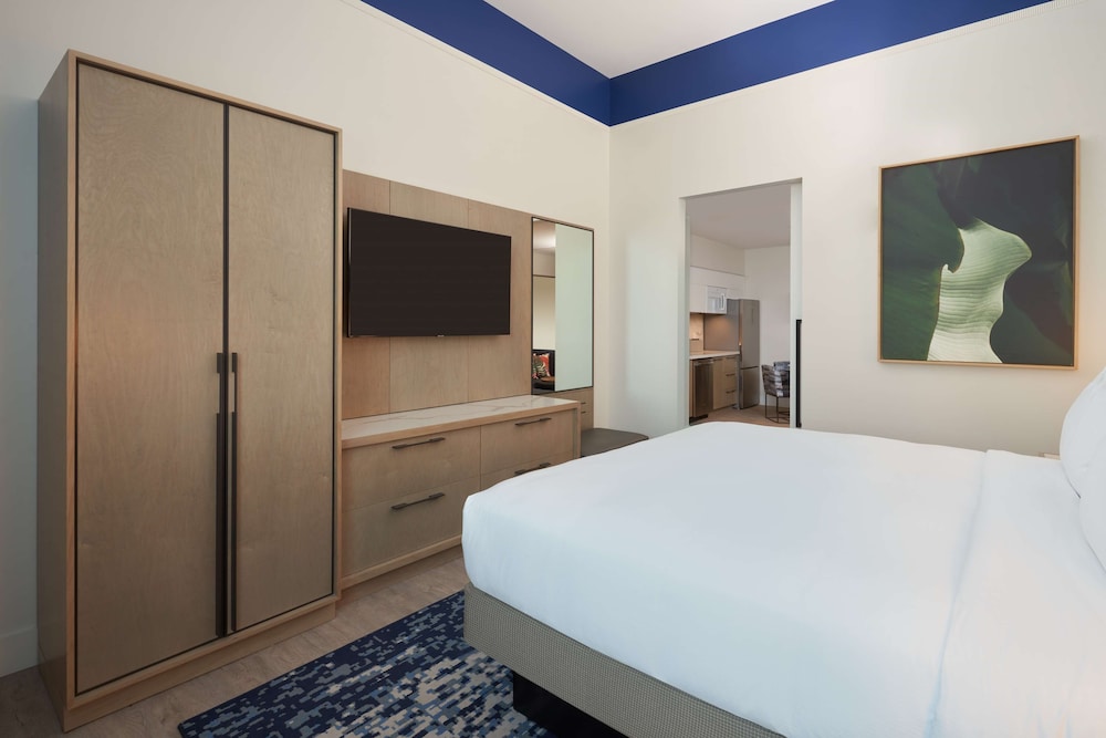 Serenity, Suite, King Bed, Sofa, Kitchenette