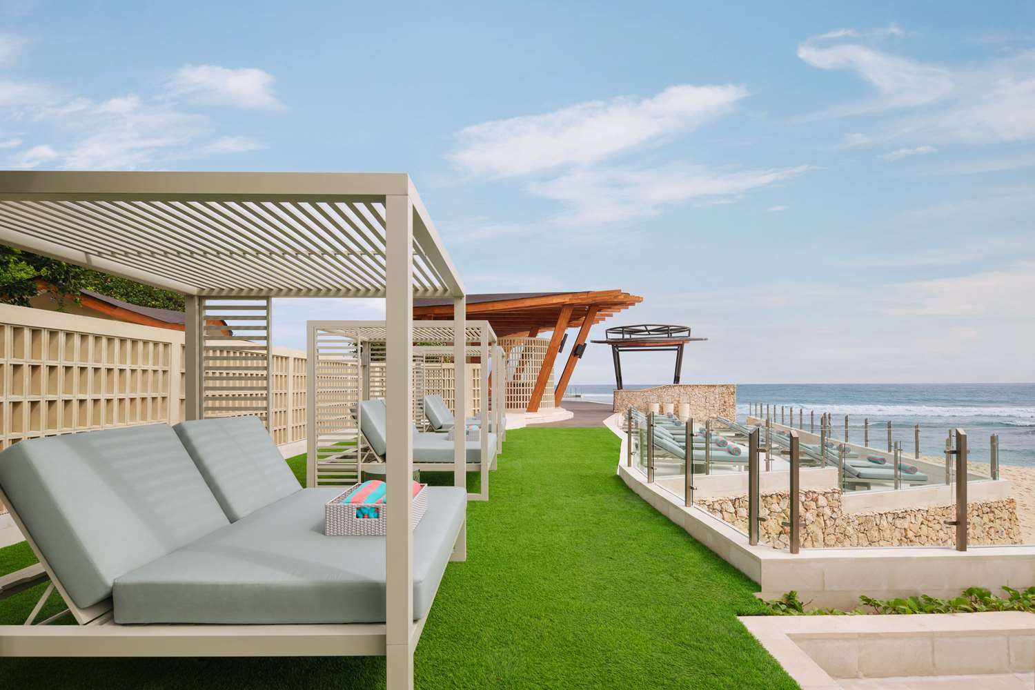Umana Bali, LXR Hotels and Resorts 40/48