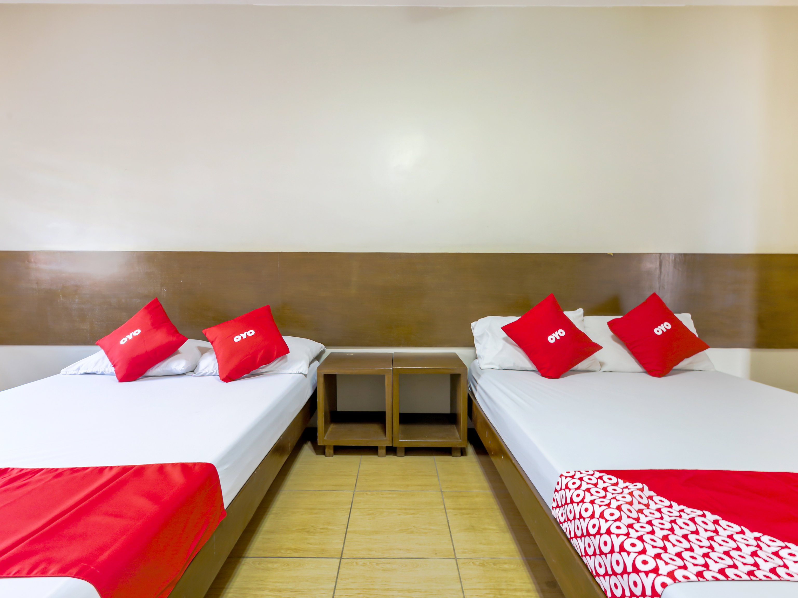 Metro Deluxe Residences 34/50