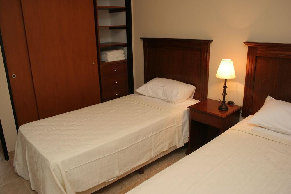 INTER APART HOTEL 4/19