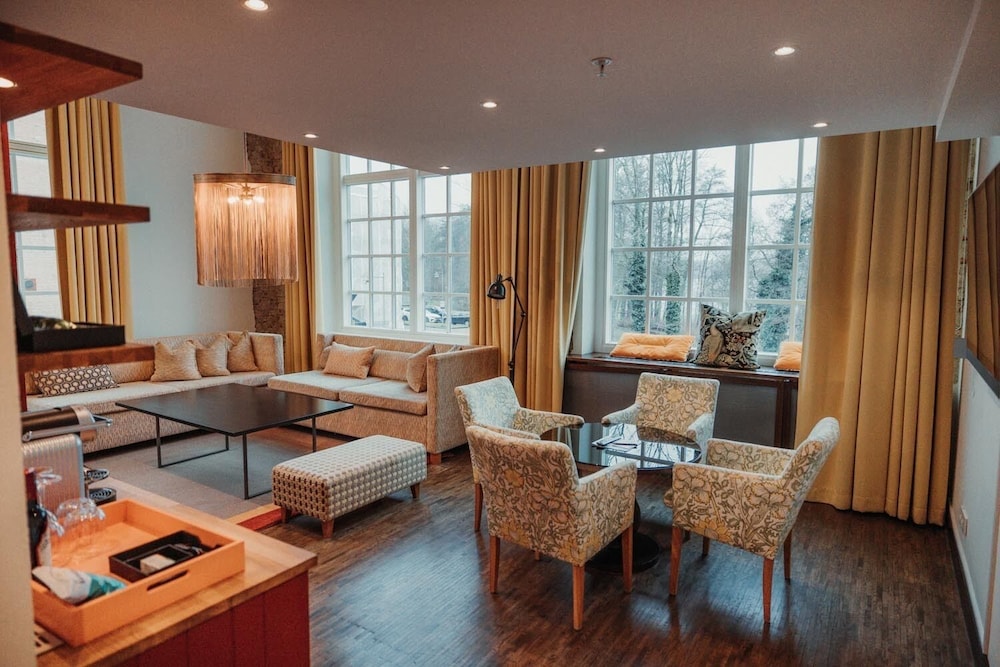 Naas Fabriker Hotell Och Restaurang 32/50