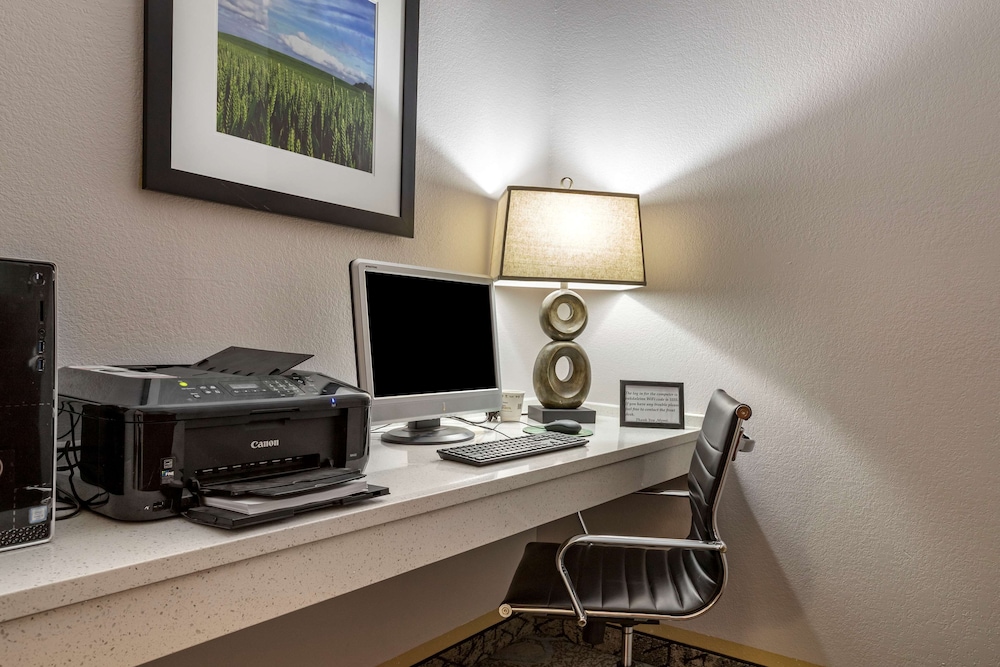 BEST WESTERN Oakdale Inn 32/33