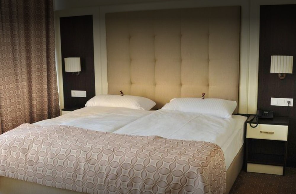 Hotel Atlas Halle 19/71