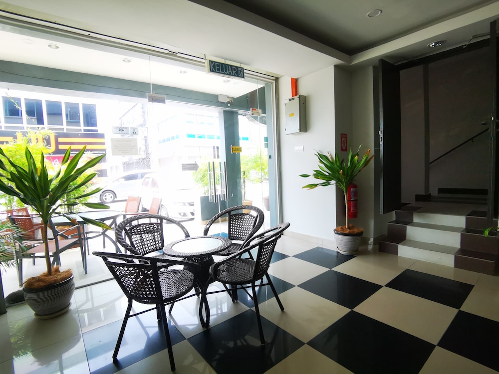 Clover Hotel 25/37
