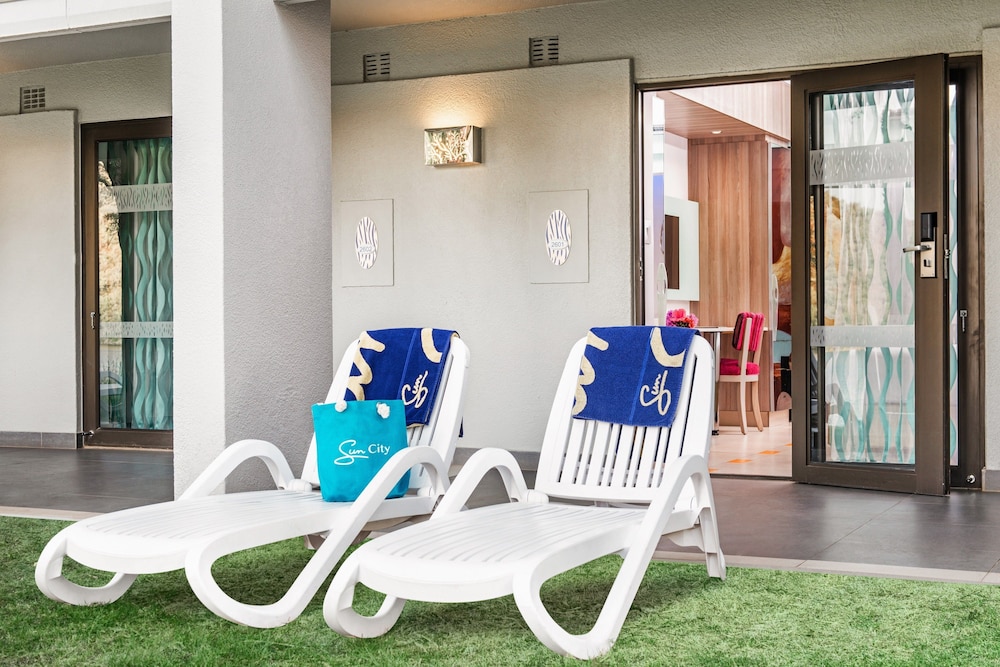 SUN CITY CABANAS 35/72