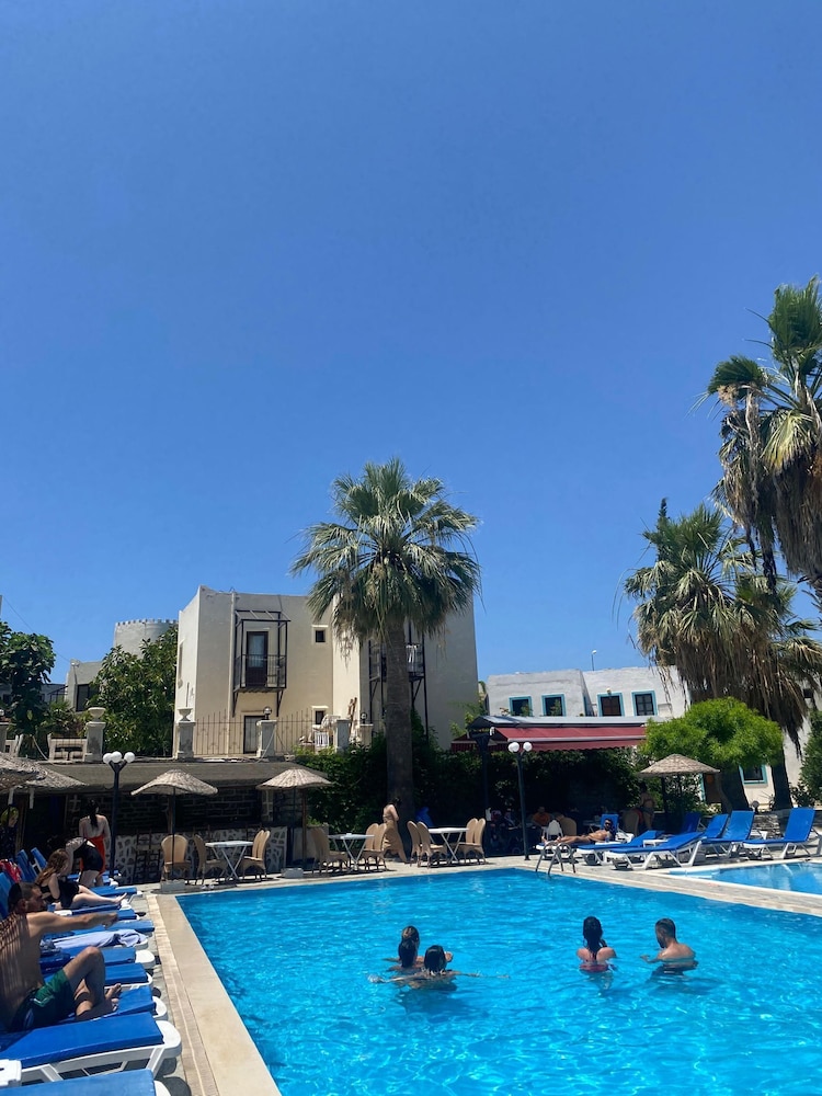 Bodrum Park 24/32