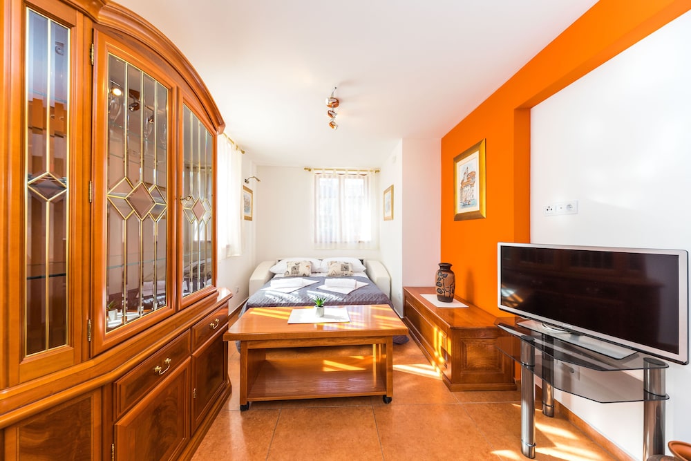 APARTMENTS PERLA 25/42