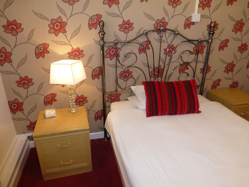 Maes Manor Hotel 12/50