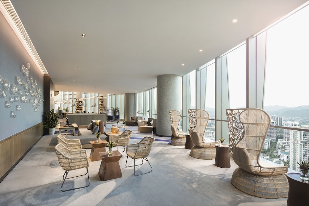 Hyatt Place Sanya City Center 45/62