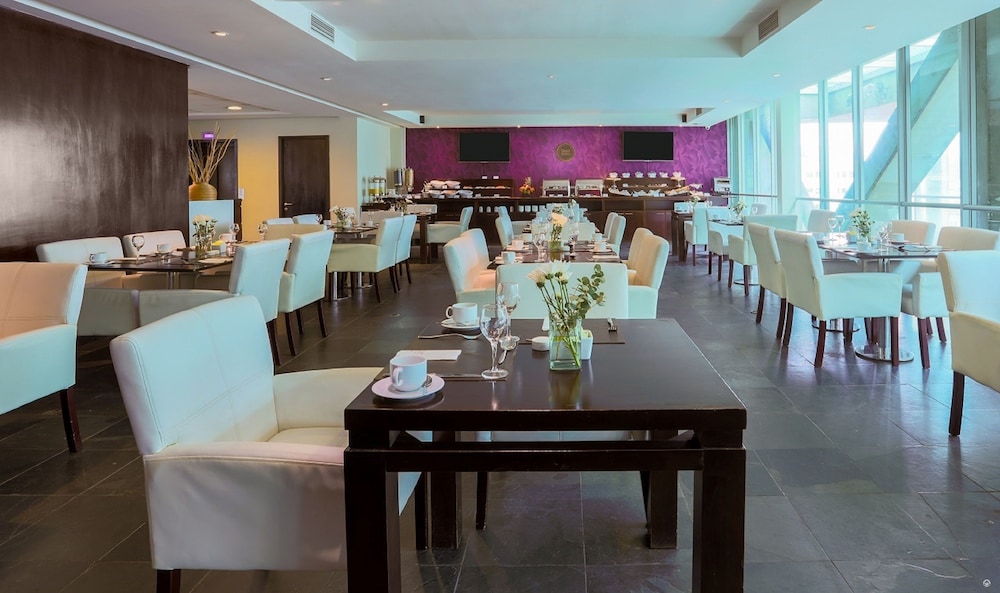 Four Points By Sheraton Los Angeles 26/44