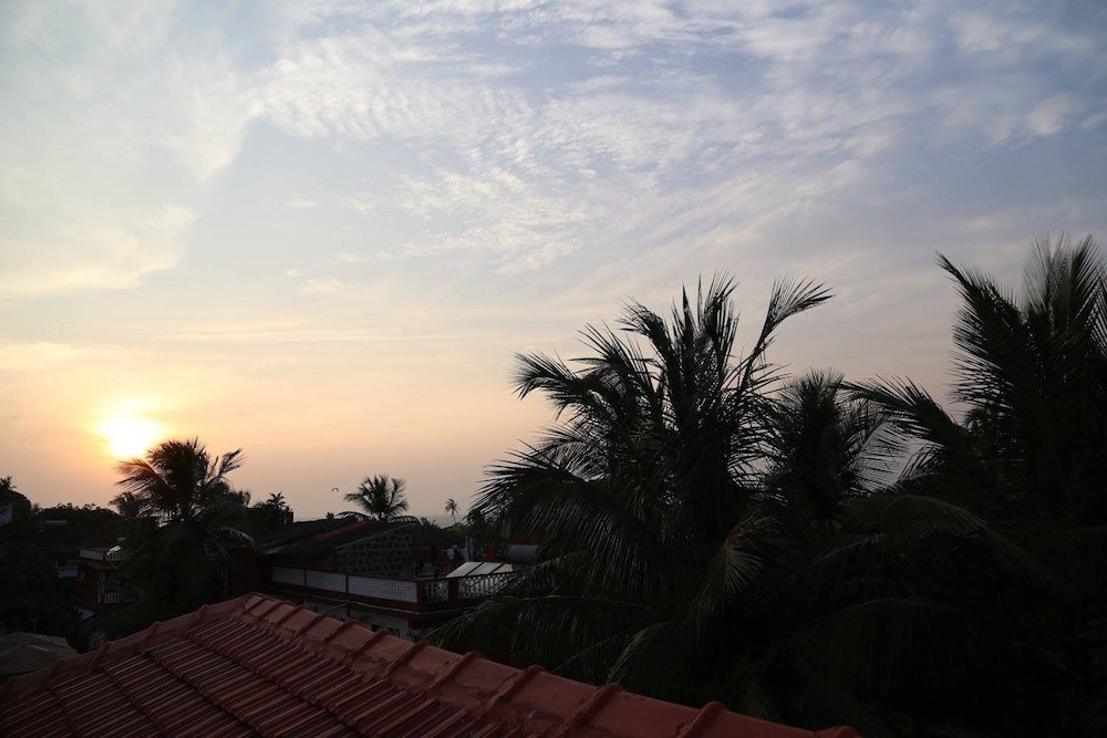 Baywalk Goa 38/39