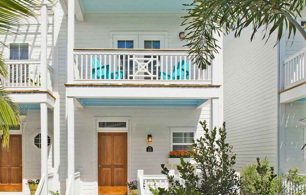 Parrot Key Hotel & Villas 5/70