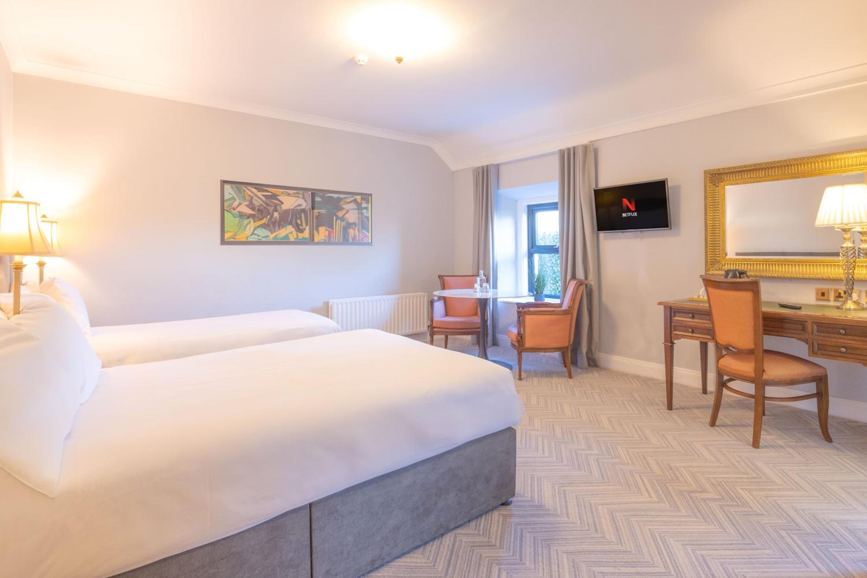 غرفة بسرير مزدوج أو سريرين منفصلين، Bloomfield House Hotel Mullingar 2/8