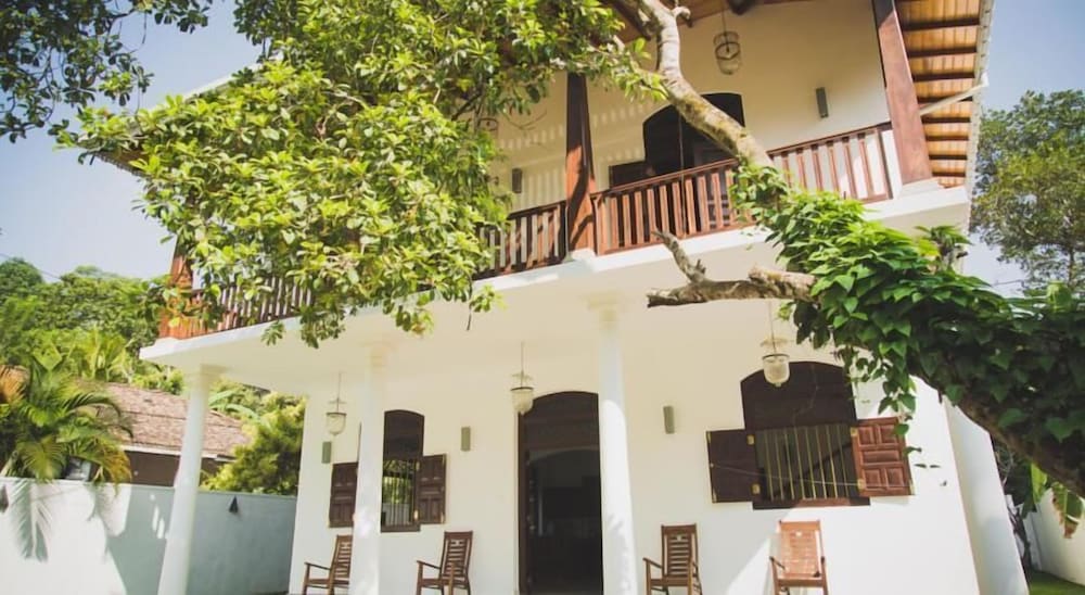 Villa Frangipani 4/17
