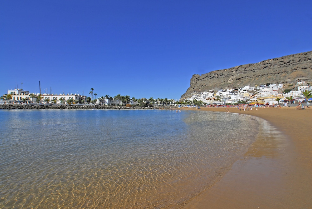 Resort Cordial Santa Agueda and Perchel Beach Club 77/79