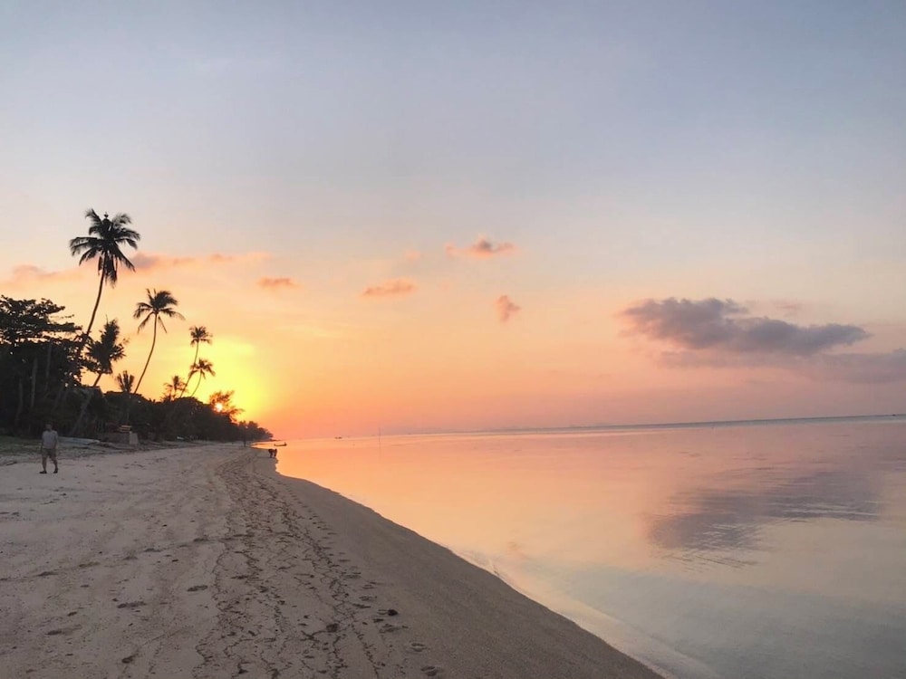 Krisada Beach Resort 46/56