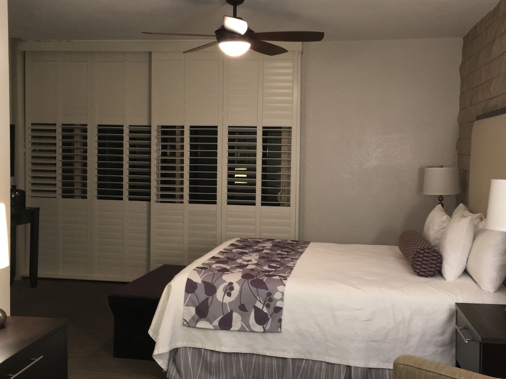 Getaways At Palm Springs Tennis Club 23/50