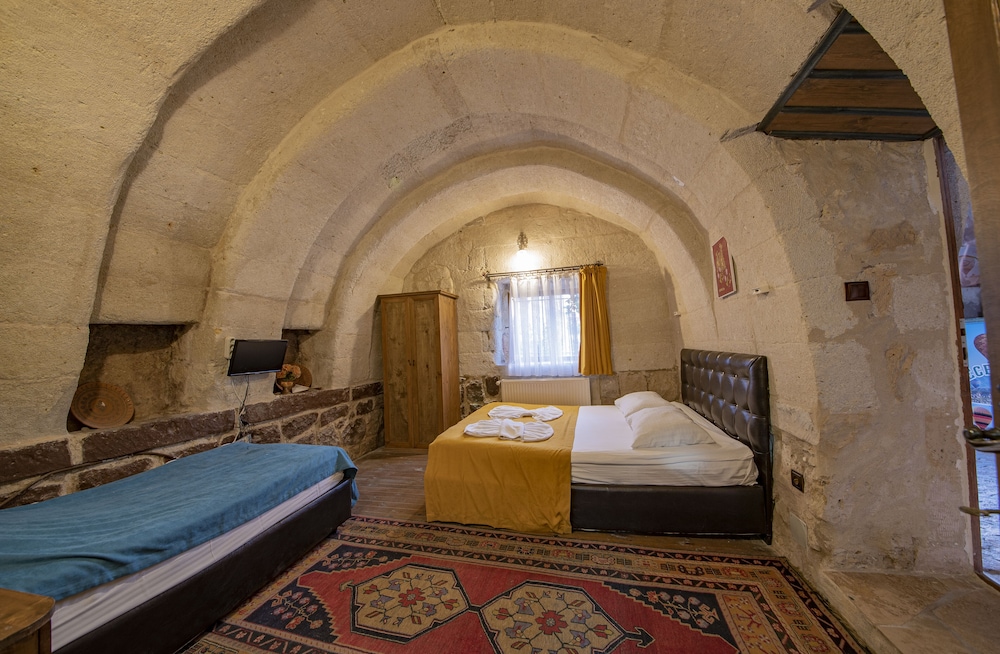 Amor Cave House 31/50