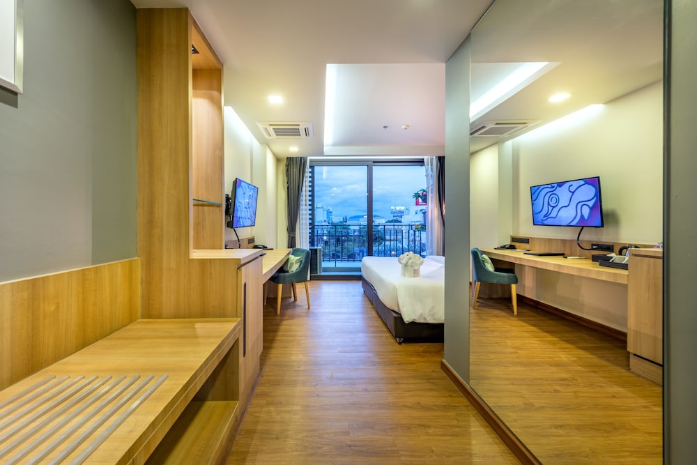 Plaai Prime Hotel (ex D Varee Diva Central Rayong) 31/71
