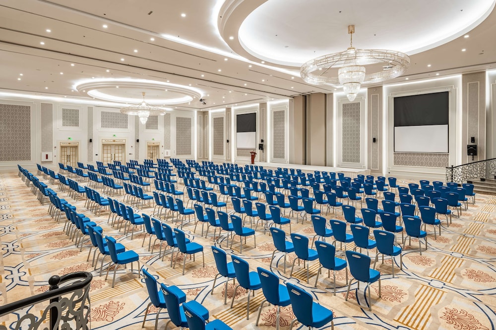 Radisson Blu Plaza Jeddah 63/71