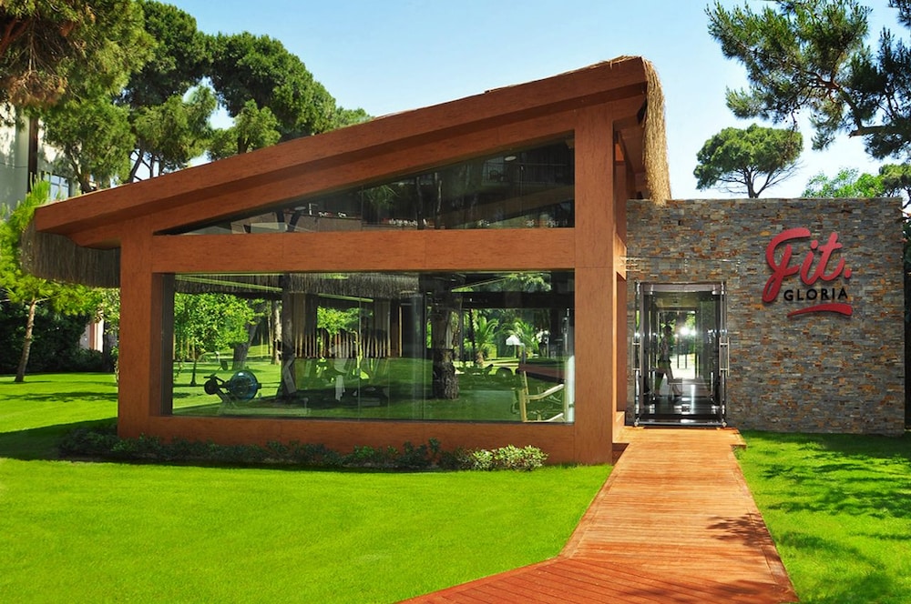 Gloria Verde Resort and Spa 46/50