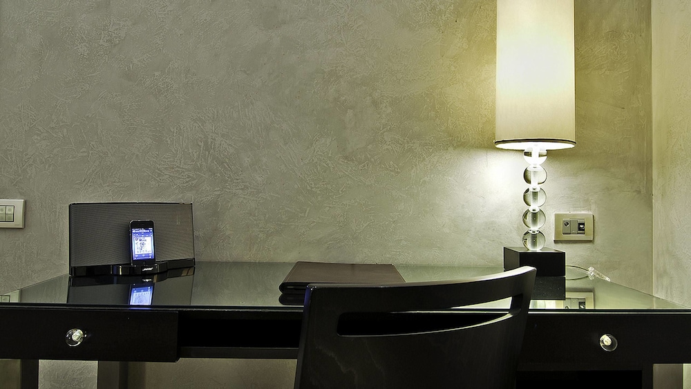 Intown Luxury House 13/55