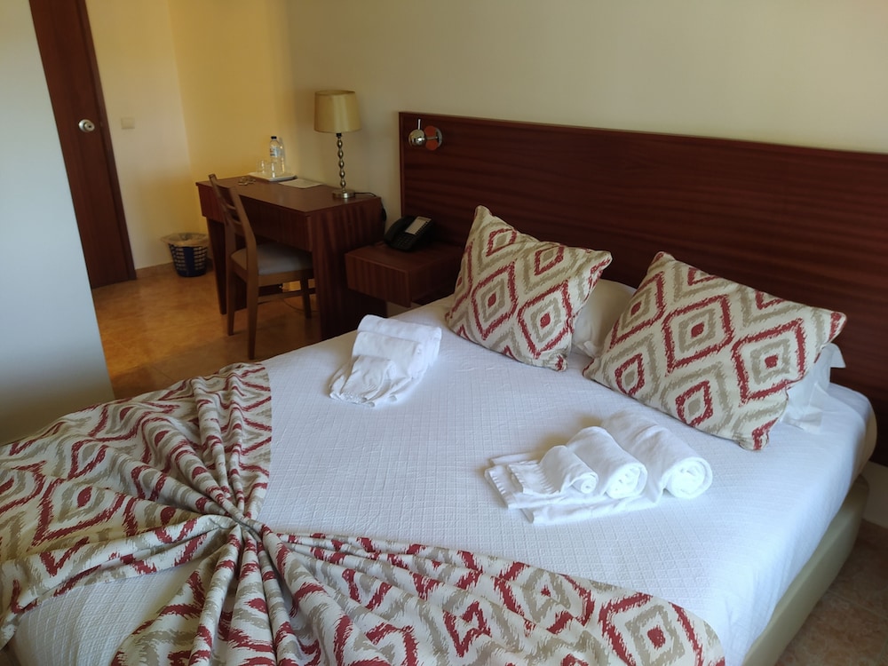 HOTEL LOURO 28/69