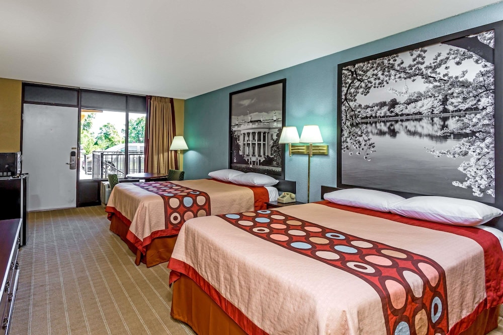 Super 8 By Wyndham Jessup/Baltimore Area 6/24