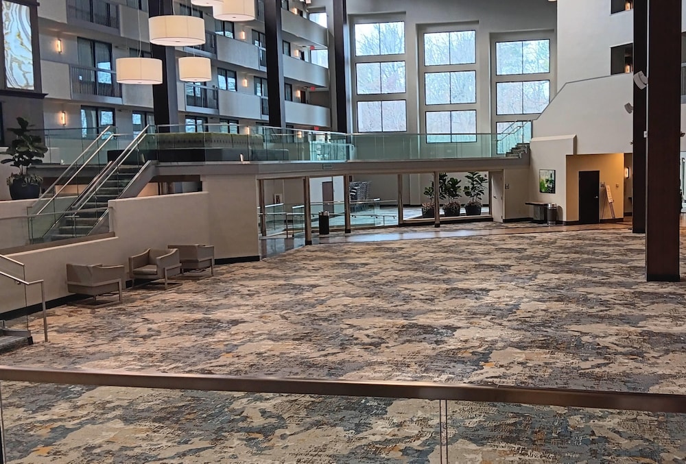 Wyndham Grand Executive Center Little Rock Airport 62/66