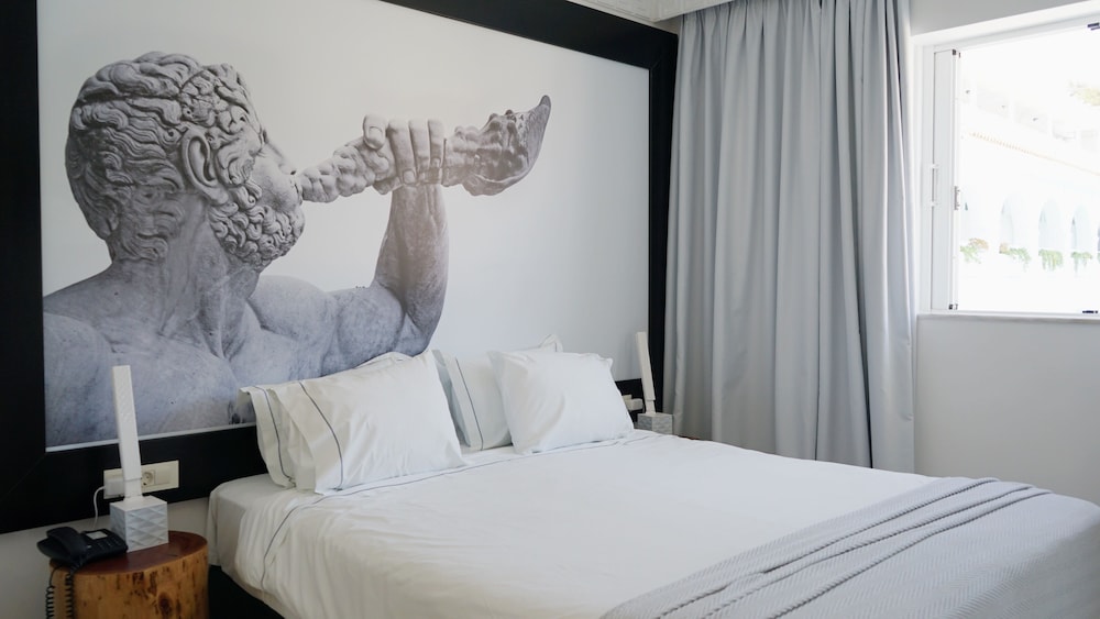 SUITE GRAND